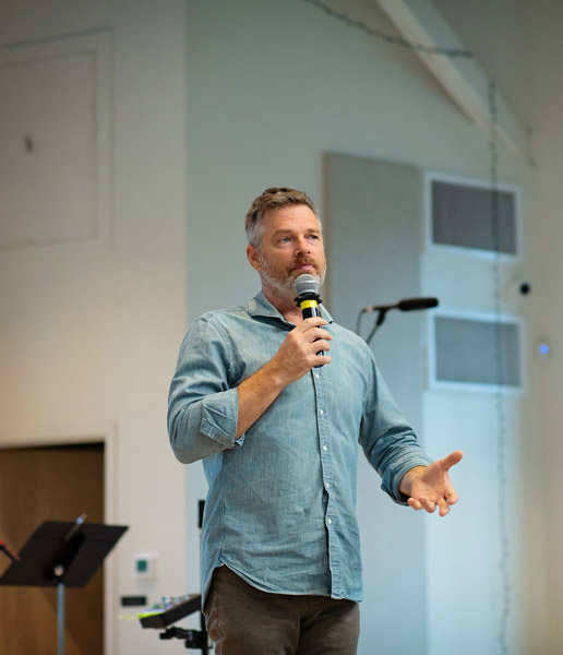 Scott Jones Preaching